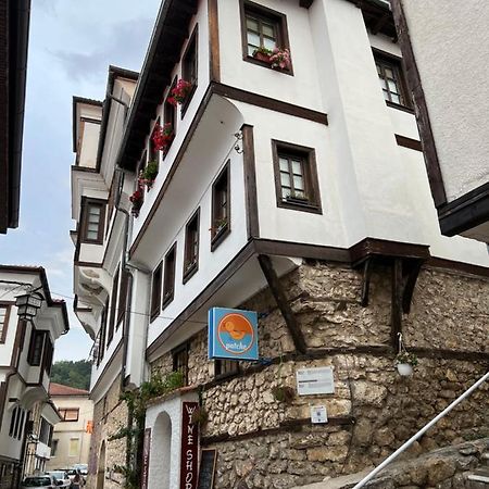 Patche Residence - A Wine Cellar Hideaway In The Historic Home Of Revolutionary Metodi Patche Ohrid Exterior photo