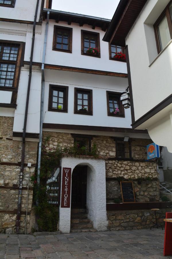 Patche Residence - A Wine Cellar Hideaway In The Historic Home Of Revolutionary Metodi Patche Ohrid Exterior photo