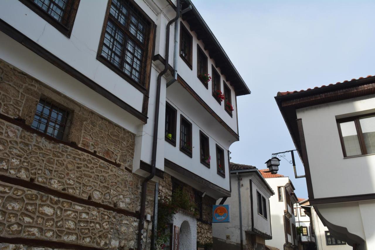 Patche Residence - A Wine Cellar Hideaway In The Historic Home Of Revolutionary Metodi Patche Ohrid Exterior photo